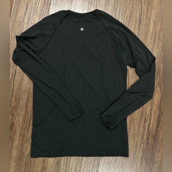 Lululemon Swiftly Tech Long-Sleeve Shirt in Black. Size 10 - Picture 6 of 13